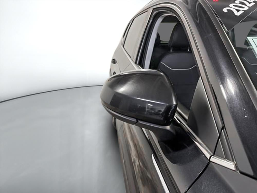 Volkswagen Taos 2024 Noir usage à vendre Volkswagen Taos 2024 Noir usage à vendre