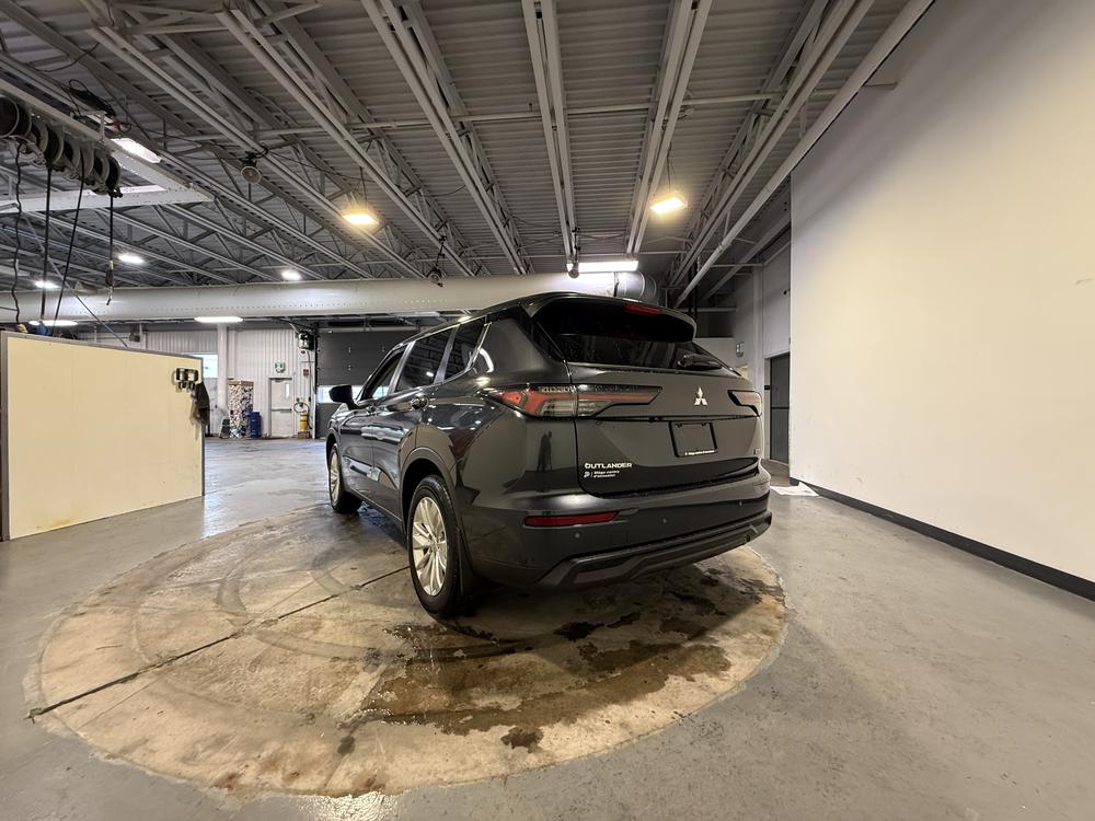 Mitsubishi Outlander ES 2025 d&rsquo;occasion à vendre - 6
