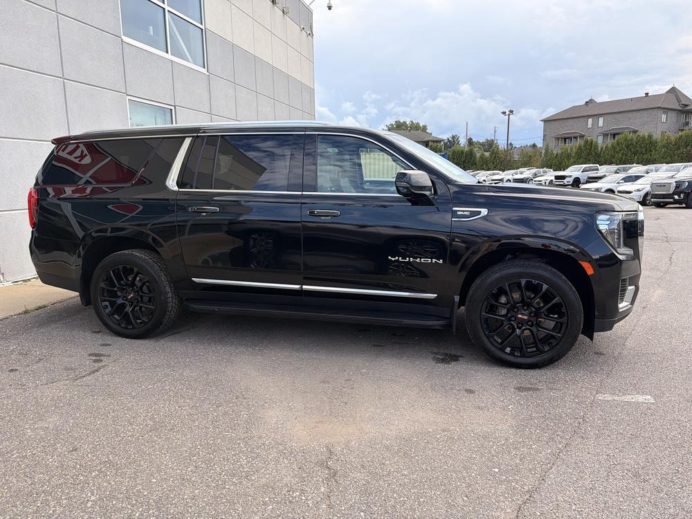 GMC Yukon XL SLT 2023 d&rsquo;occasion à vendre - 9