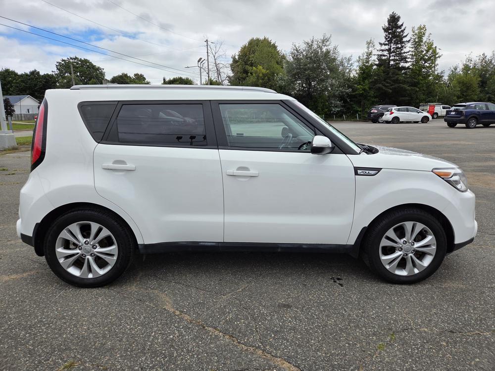Kia Soul 2016 Blanc usage à vendre Kia Soul 2016 Blanc usage à vendre