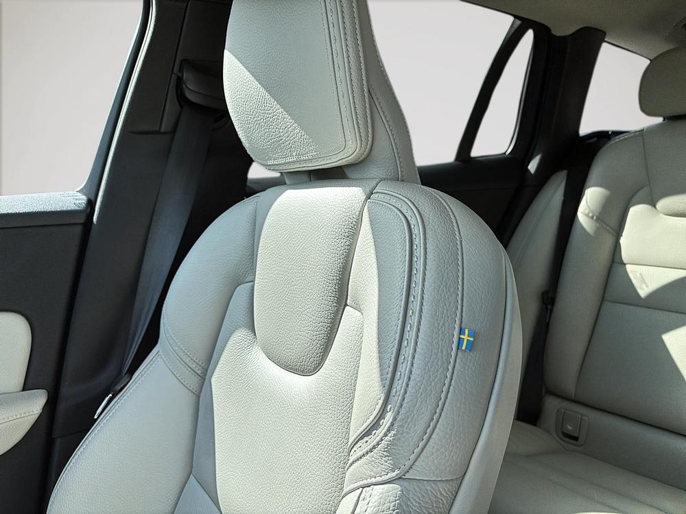 Volvo V60 Cross Country T5 PREMIER AWD // PLUS PACKAGE 2020 à vendre à Trois-Rivières - 17