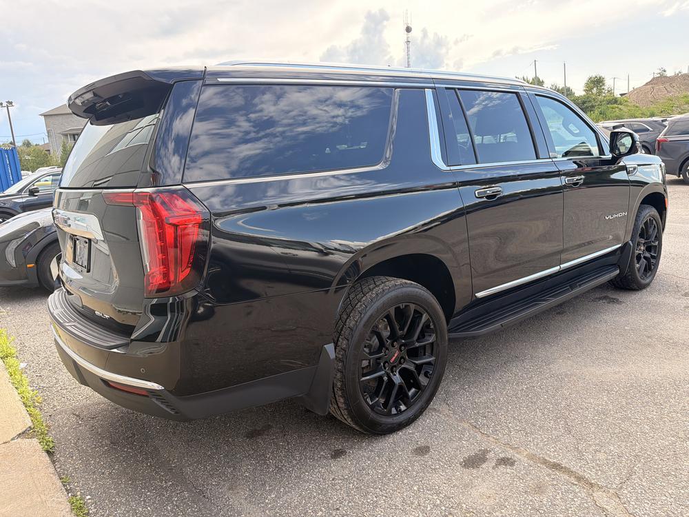 GMC Yukon XL SLT 2023 d&rsquo;occasion à vendre - 8