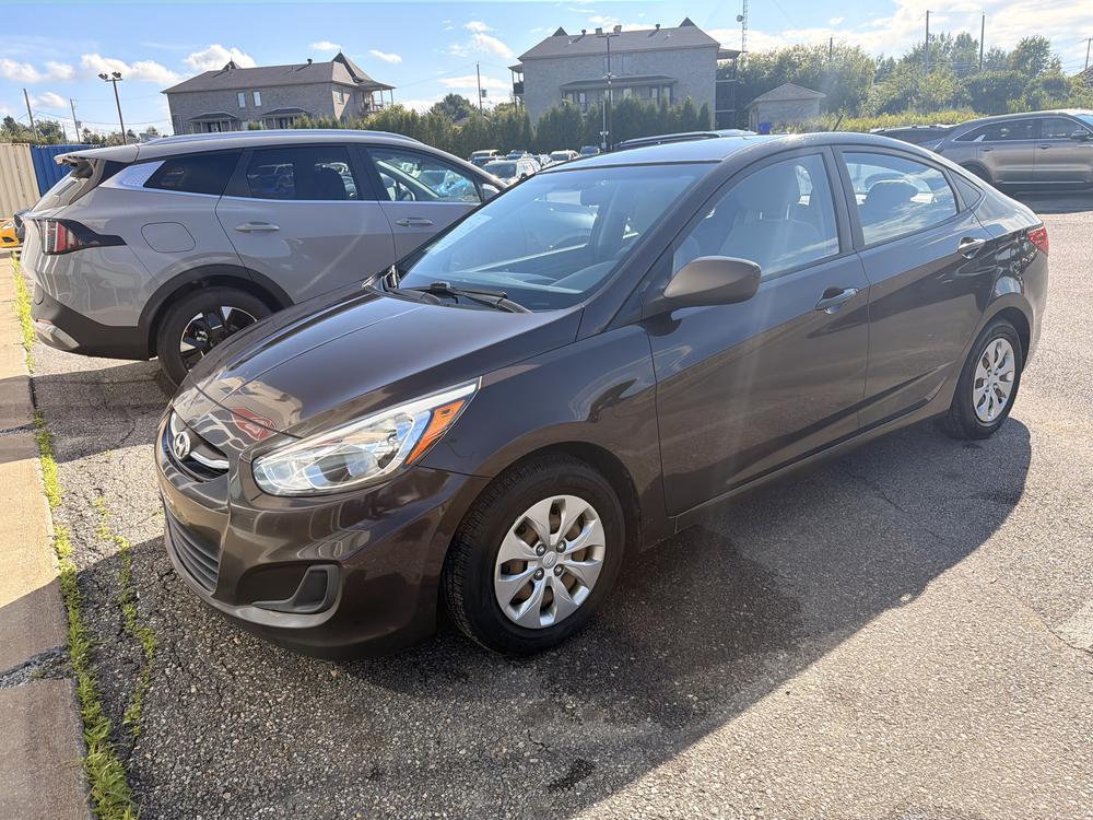 Hyundai Accent SE 2016 à vendre à Trois-Rivières - 3