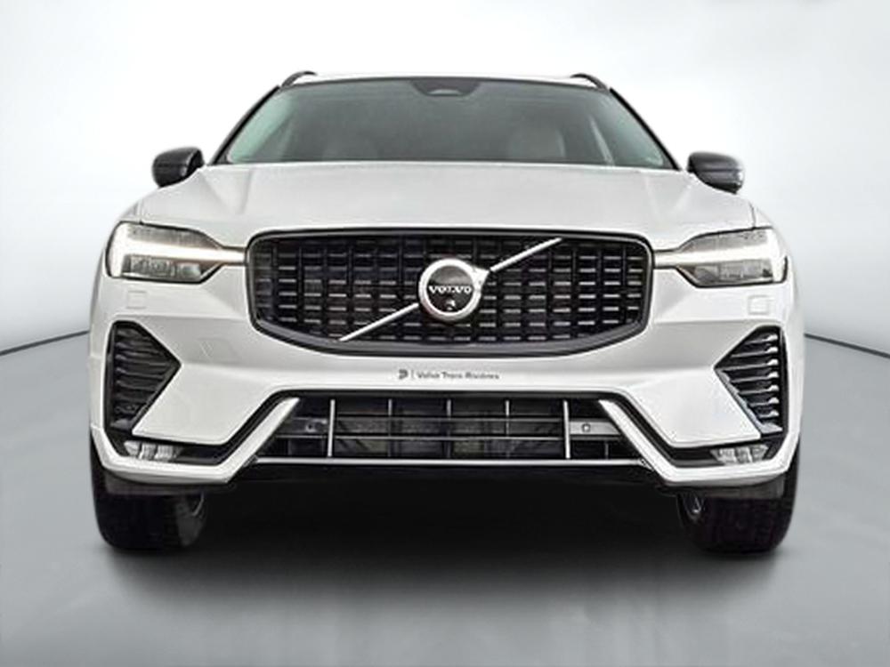 Volvo XC60 B5 PLUS AWD // DARK THEME 2024 d&rsquo;occasion à vendre - 2