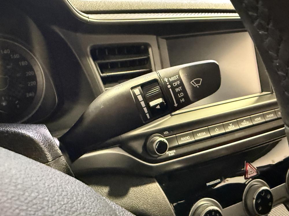 Hyundai Elantra Preferred 2020 d&rsquo;occasion à vendre - 22