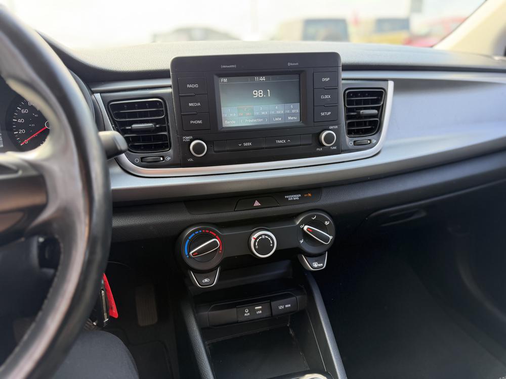 Kia Rio 5-door LX 2020 à vendre à Trois-Rivières - 14