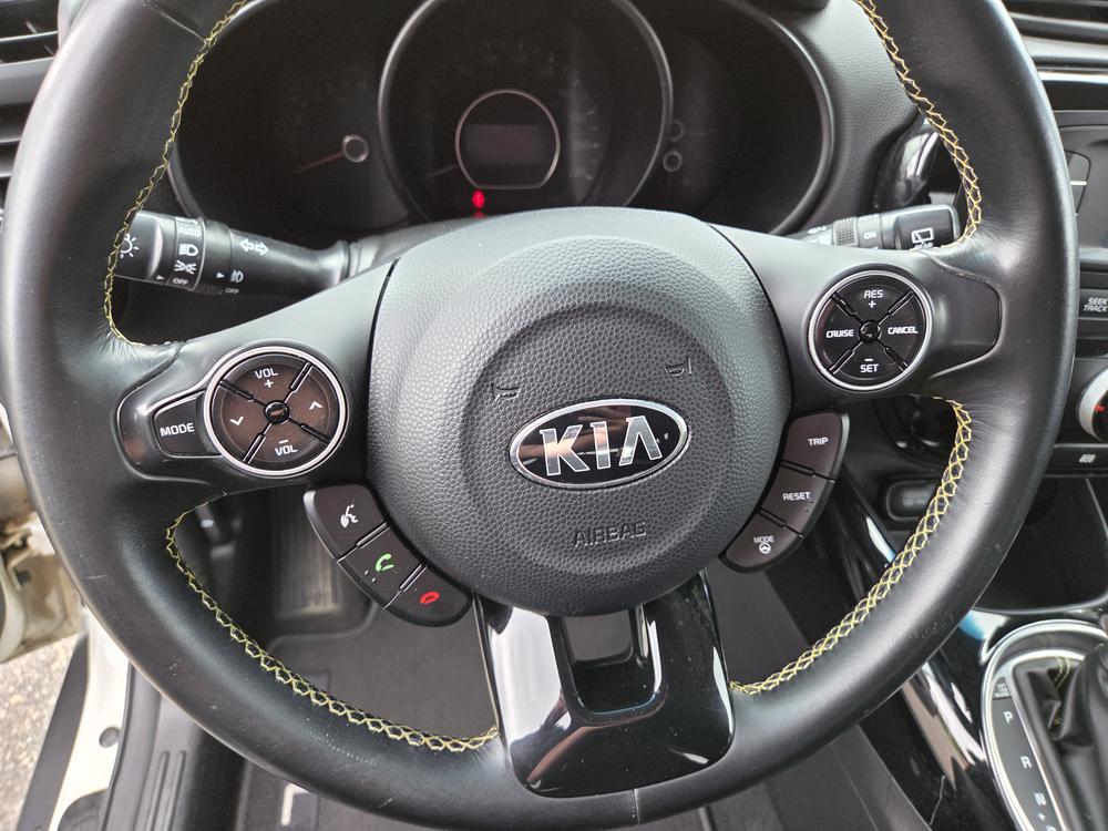 Kia Soul 2016 Blanc usage à vendre Kia Soul 2016 Blanc usage à vendre