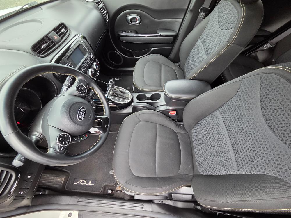 Kia Soul 2016 Blanc usage à vendre Kia Soul 2016 Blanc usage à vendre