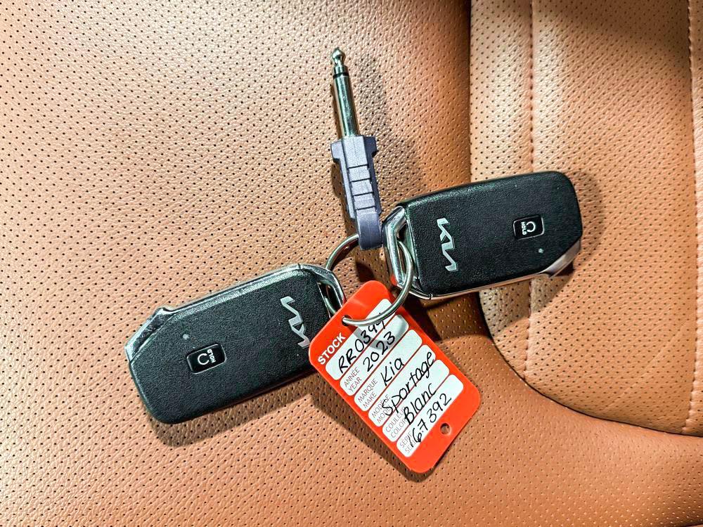 Kia Sportage EX PREMIUM 2023 d&rsquo;occasion à vendre - 38