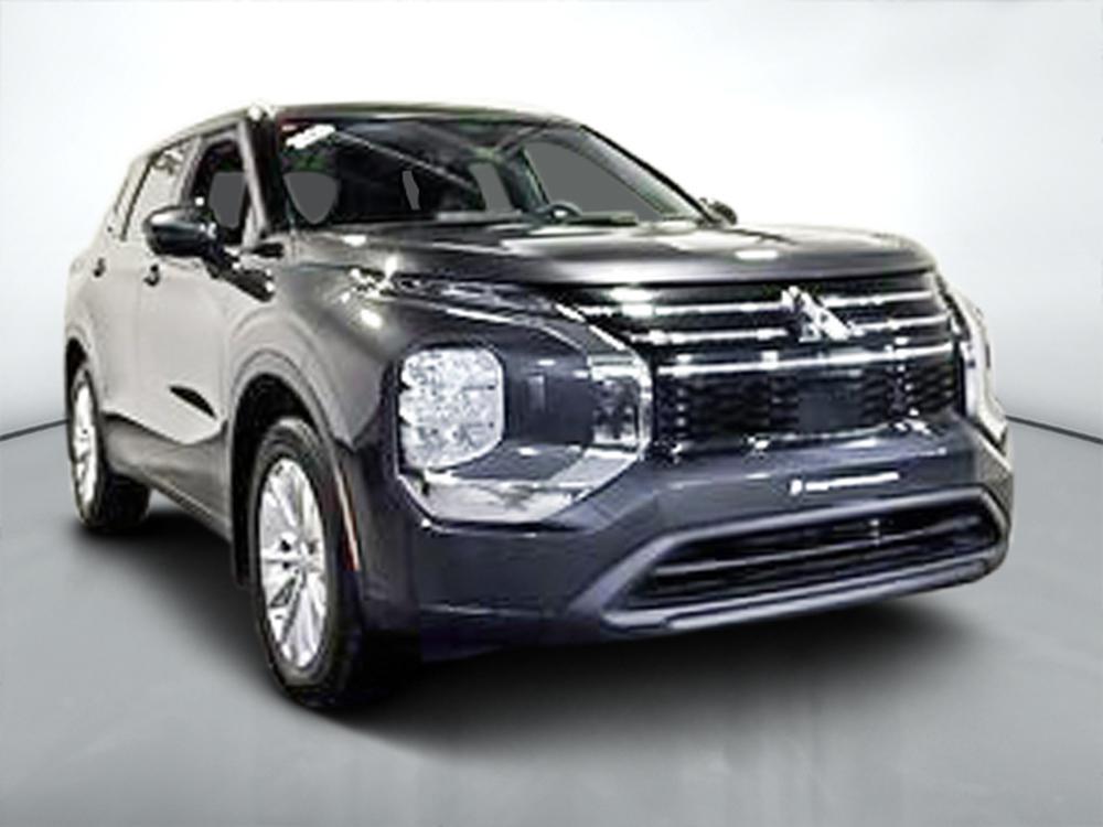 Mitsubishi Outlander ES