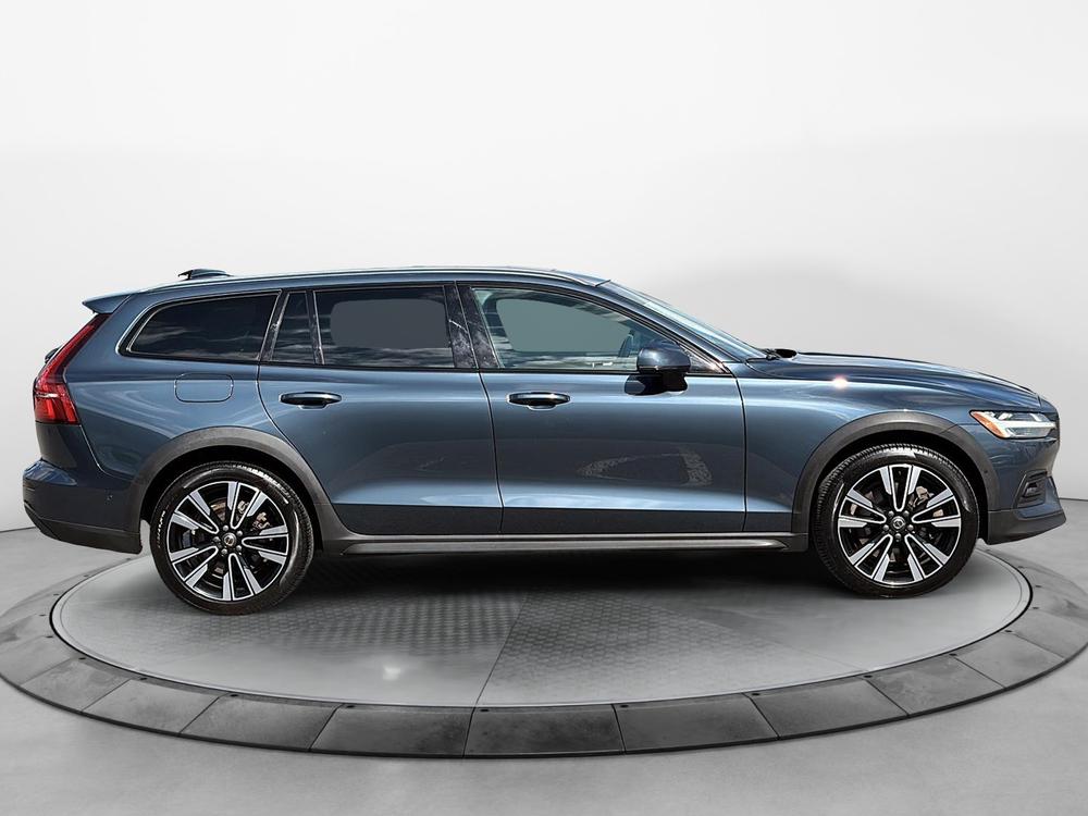 Volvo V60 Cross Country T5 PREMIER AWD // PLUS PACKAGE 2020 à vendre à Trois-Rivières - 7