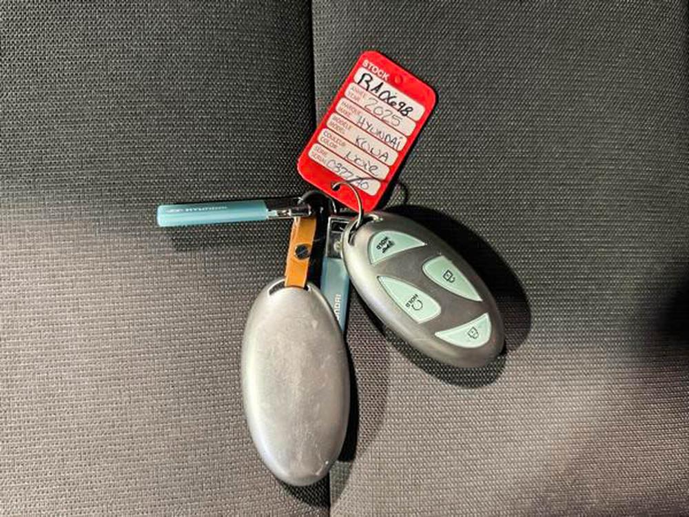Hyundai Kona électrique 2025 Noir usage à vendre Hyundai Kona électrique 2025 Noir usage à vendre