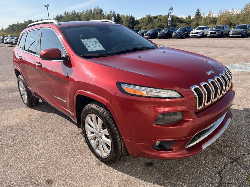 Jeep Cherokee OVERLAND 4X4