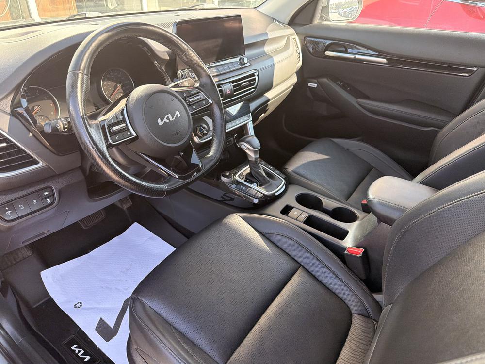 Kia Seltos SX TURBO AWD 2023 d&rsquo;occasion à vendre - 19