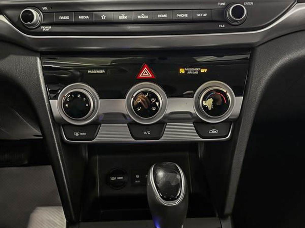 Hyundai Elantra Preferred 2020 d&rsquo;occasion à vendre - 27