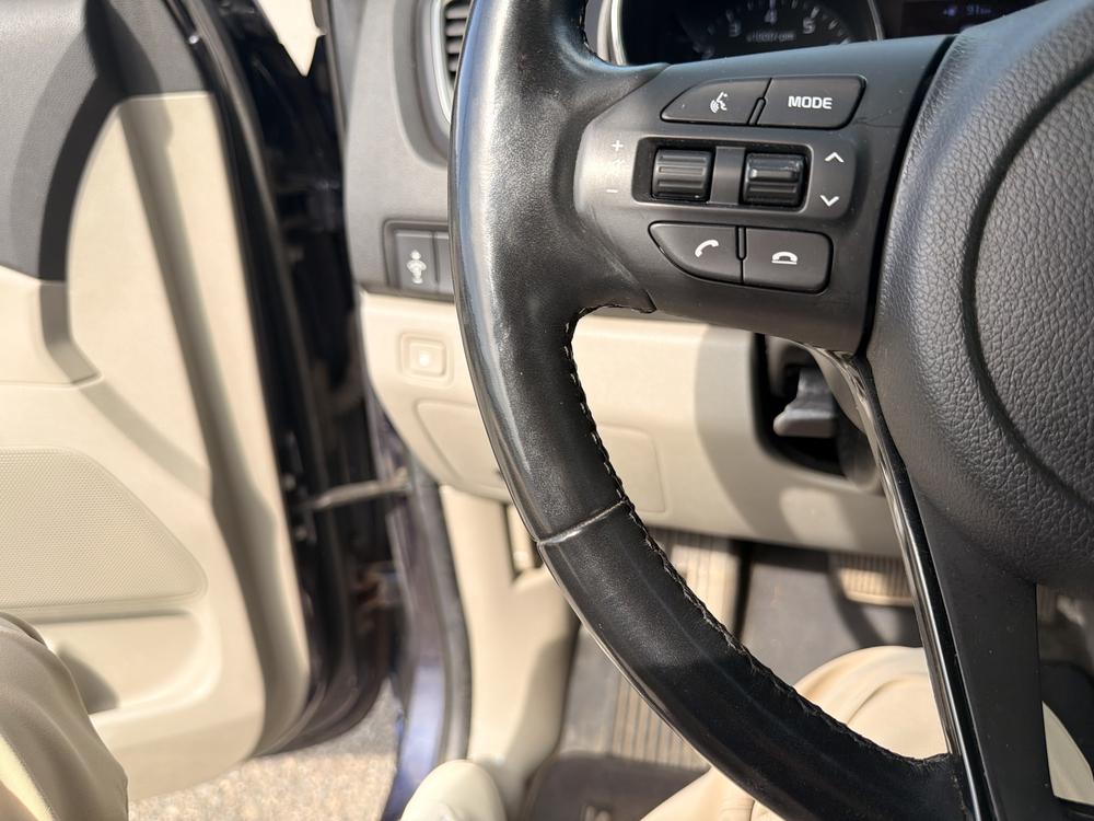 Kia Sedona LX 2020 d&rsquo;occasion à vendre - 22