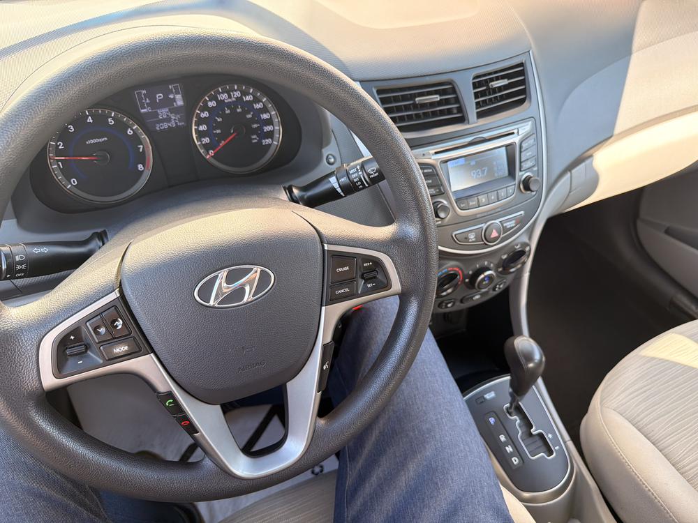 Hyundai Accent SE 2016 à vendre à Trois-Rivières - 27