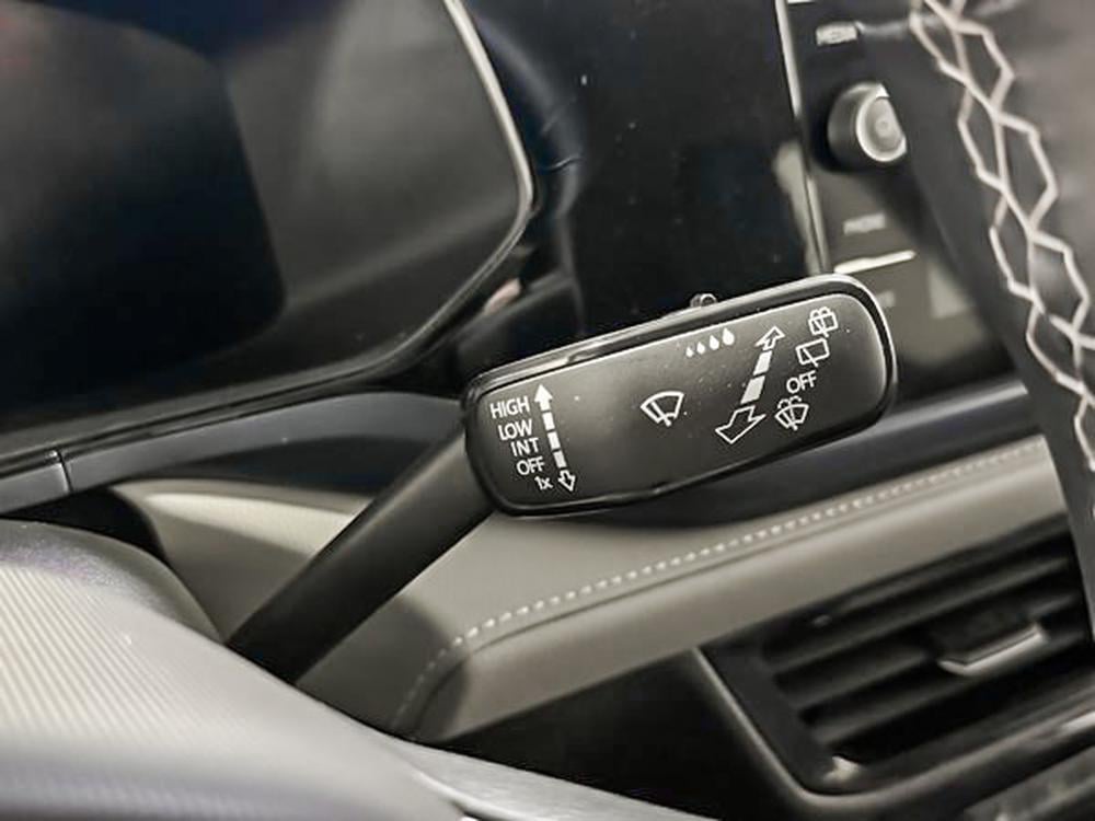 Volkswagen Taos 2024 Noir usage à vendre Volkswagen Taos 2024 Noir usage à vendre
