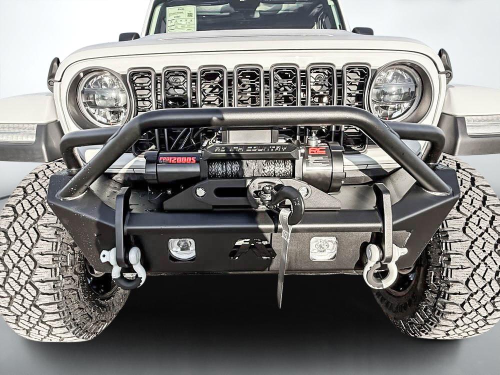 Jeep Gladiator NIGHTHAWK 4X4 // 12000$ DE MODIFICATION 2024 à vendre à Shawinigan - 13