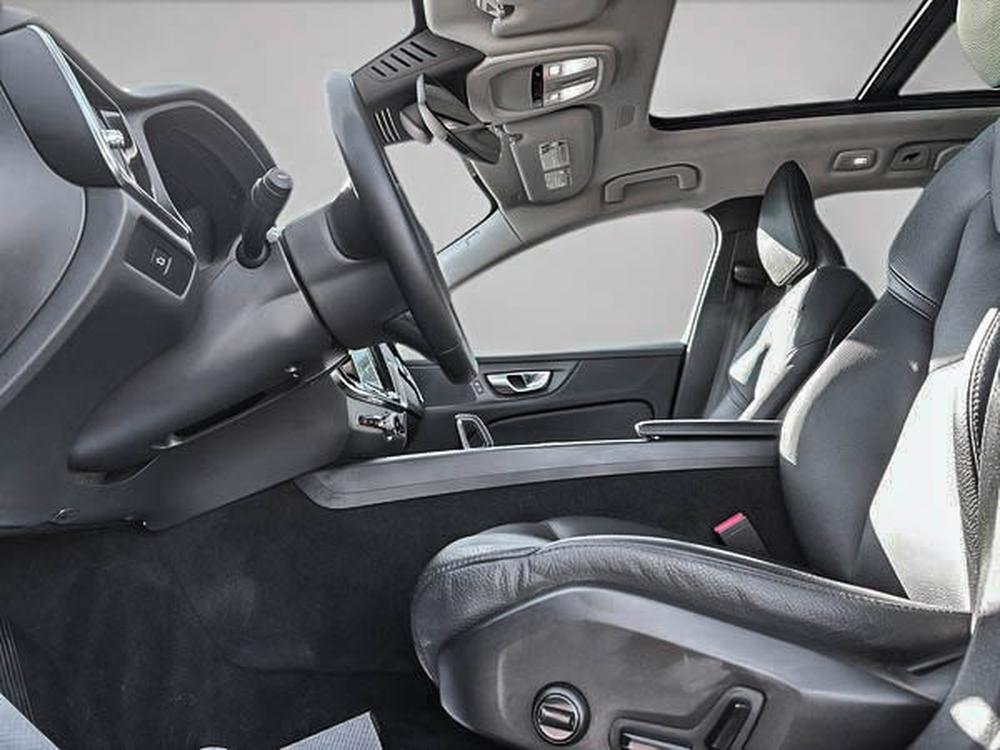 Volvo V60 Cross Country B5 PLUS AWD 2024 d&rsquo;occasion à vendre - 12
