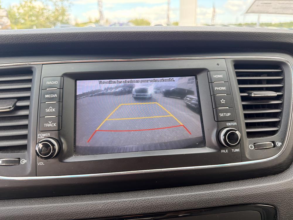 Kia Sedona LX 2020 d&rsquo;occasion à vendre - 28