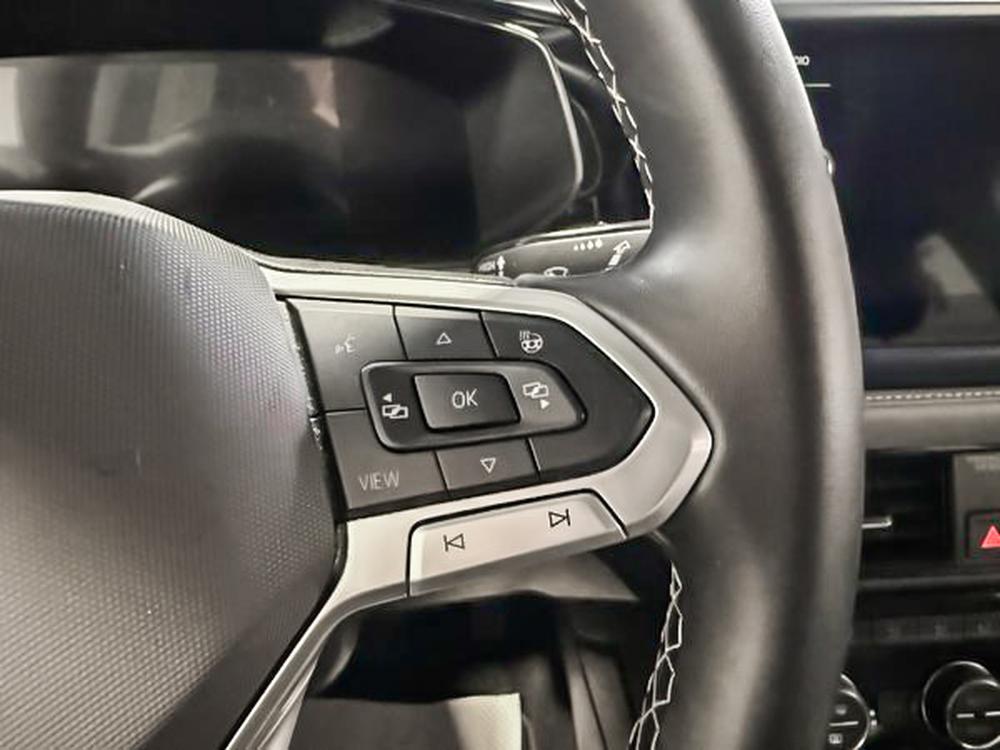Volkswagen Taos 2024 Noir usage à vendre Volkswagen Taos 2024 Noir usage à vendre