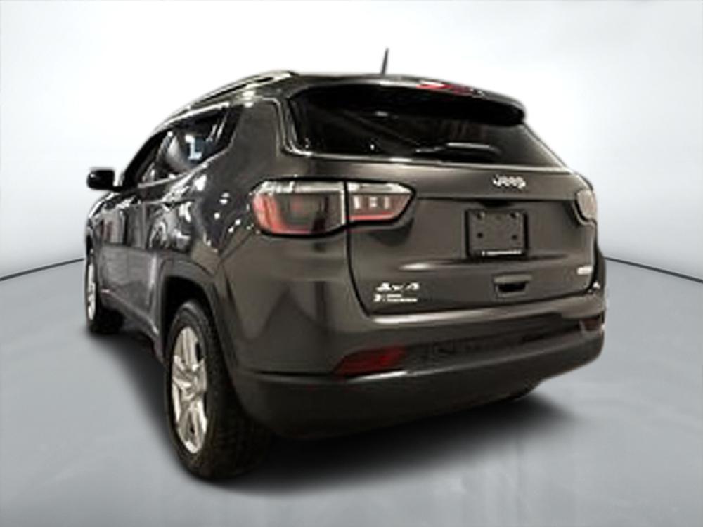 Jeep Compass 2022 Noir usage à vendre Jeep Compass 2022 Noir usage à vendre