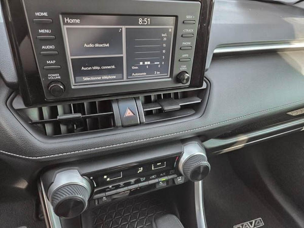 Toyota RAV4 LE 2022 d&rsquo;occasion à vendre - 19