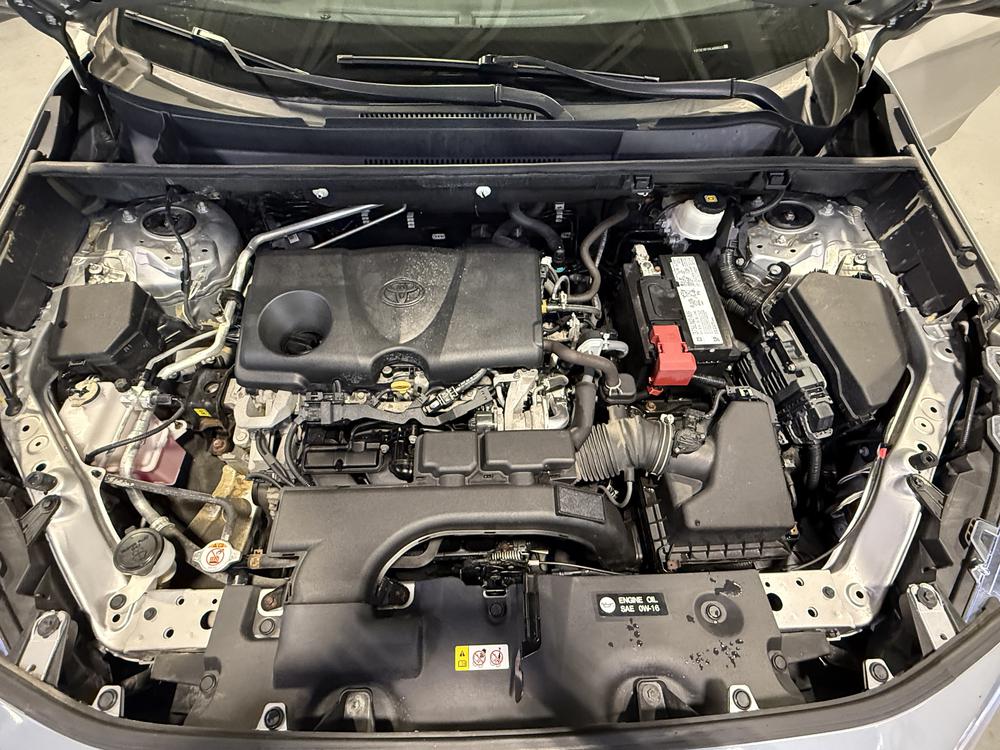 Toyota RAV4 LE 2020 d&rsquo;occasion à vendre - 31