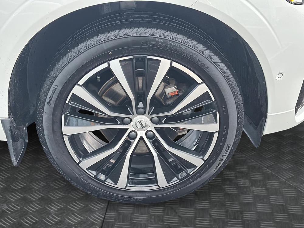 Volvo XC60 B5 PLUS AWD // DARK THEME 2024 d&rsquo;occasion à vendre - 8