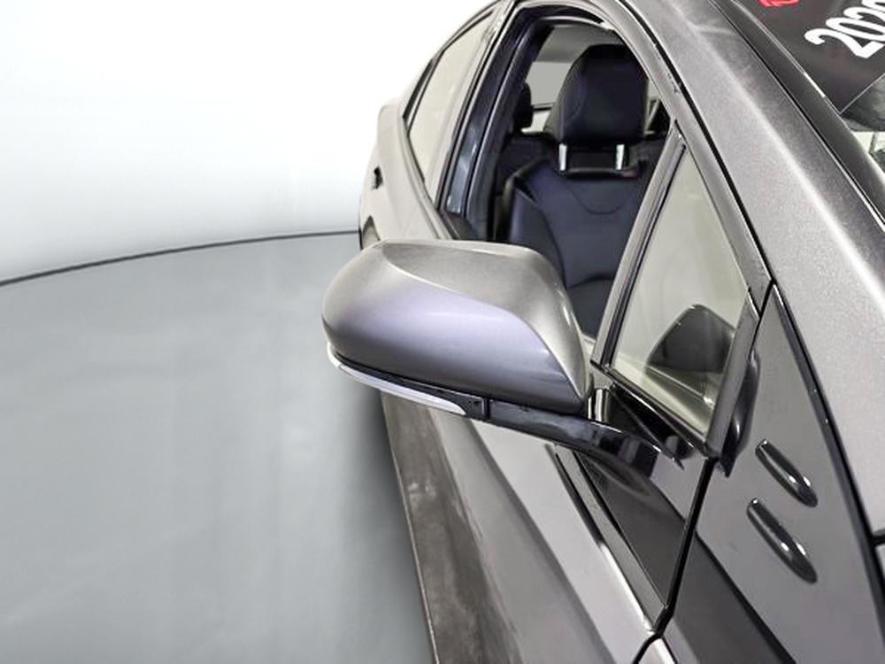 Toyota Prius Prime 2020 Gris usage à vendre Toyota Prius Prime 2020 Gris usage à vendre