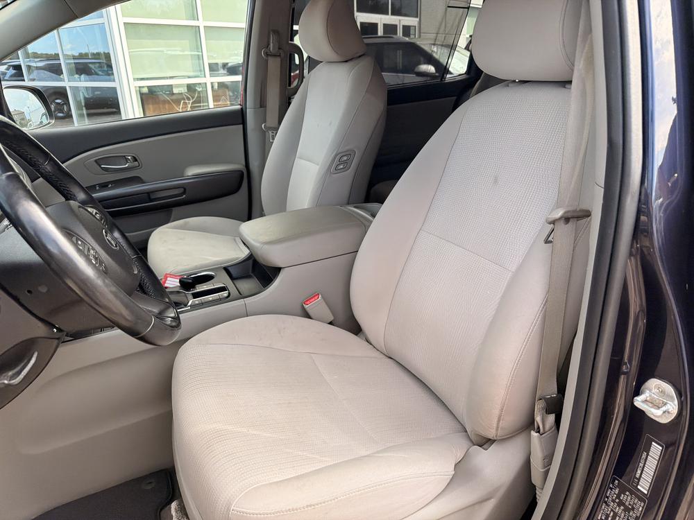 Kia Sedona LX 2020 d&rsquo;occasion à vendre - 17