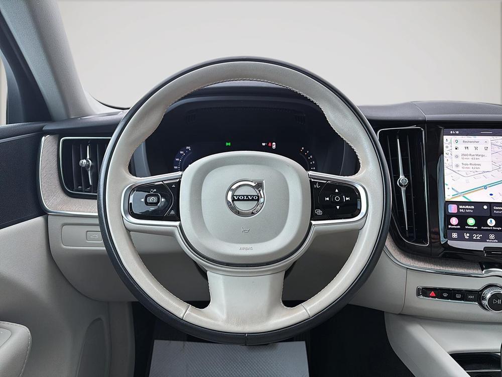Volvo XC60 B5 PLUS AWD // DARK THEME 2024 d&rsquo;occasion à vendre - 16