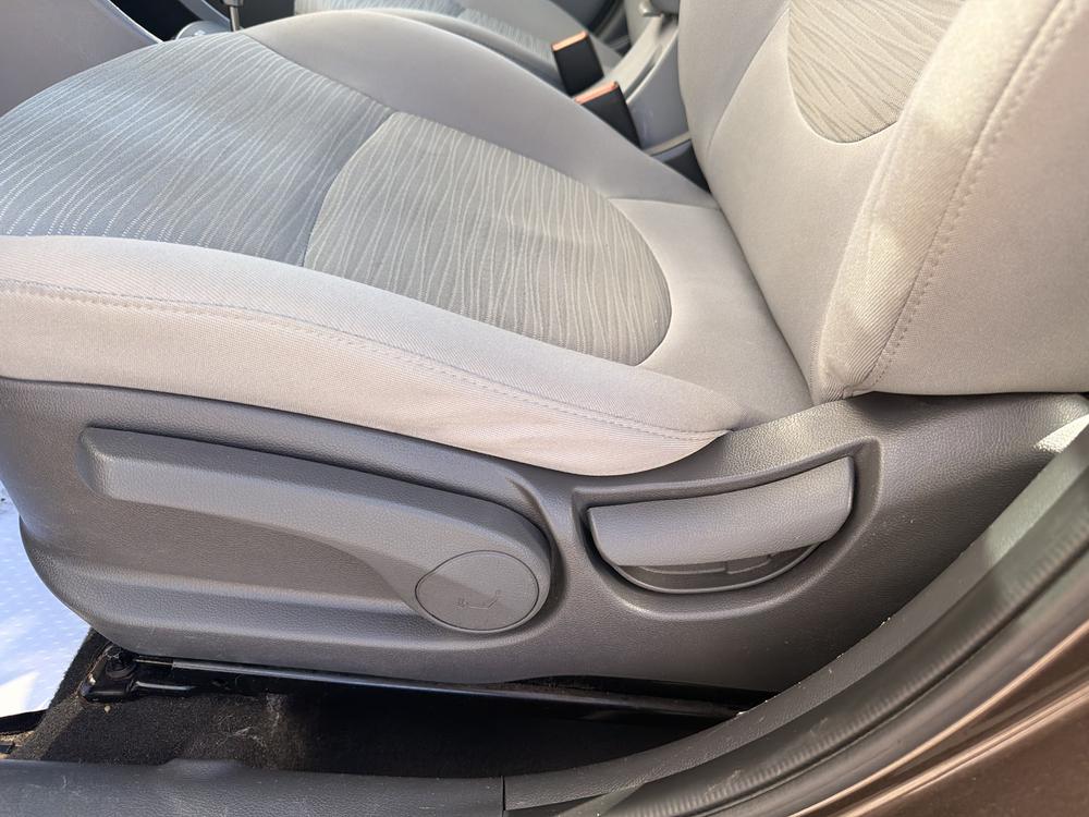 Hyundai Accent SE 2016 à vendre à Trois-Rivières - 17