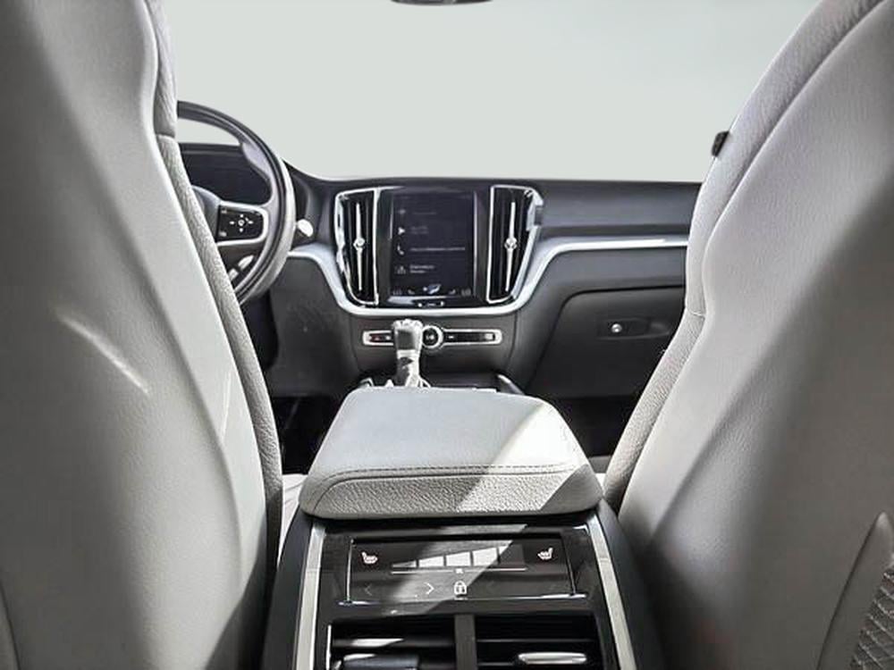 Volvo V60 Cross Country T5 PREMIER AWD // PLUS PACKAGE 2020 d&rsquo;occasion à vendre - 12