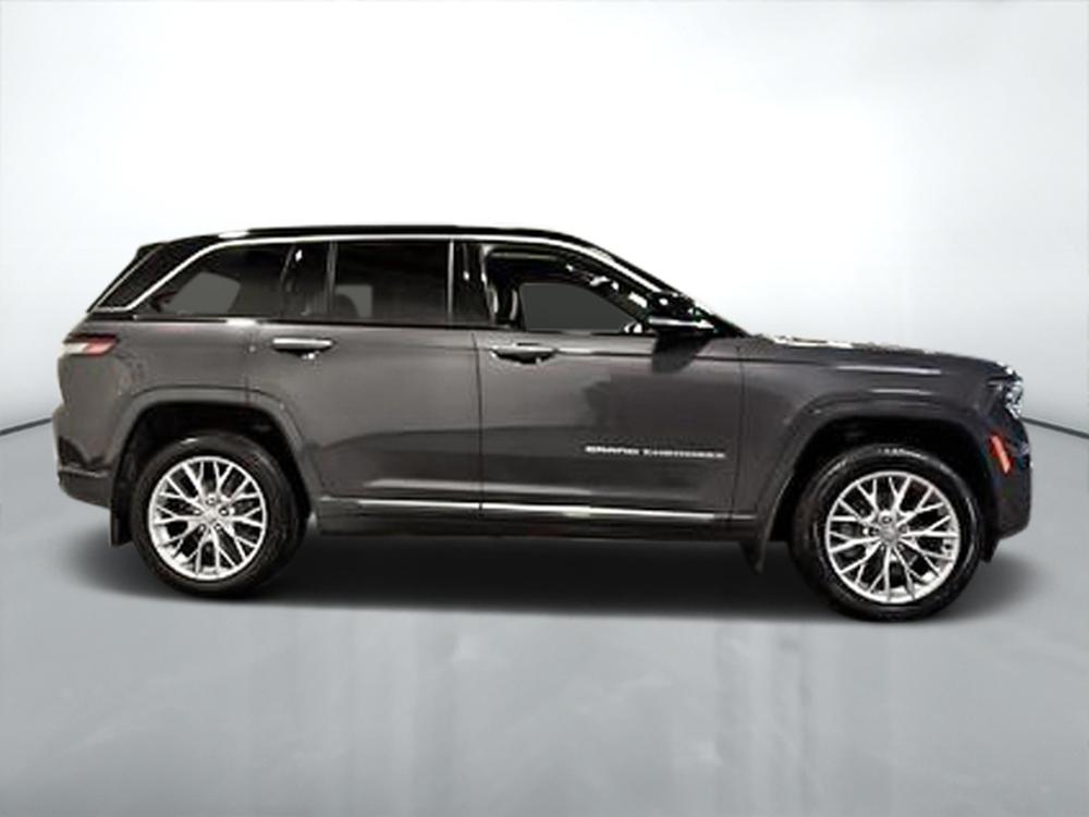 Jeep Grand Cherokee SUMMIT 4X4 2023 d&rsquo;occasion à vendre - 2