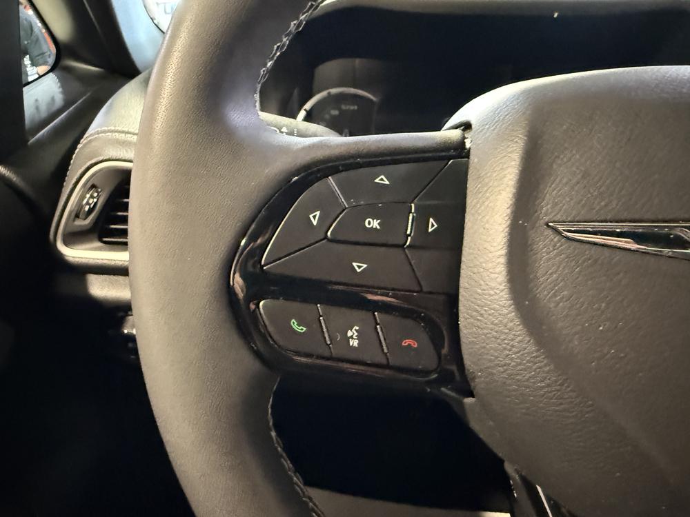 Chrysler Pacifica Hybrid TOURING 2023 à vendre à Shawinigan - 18