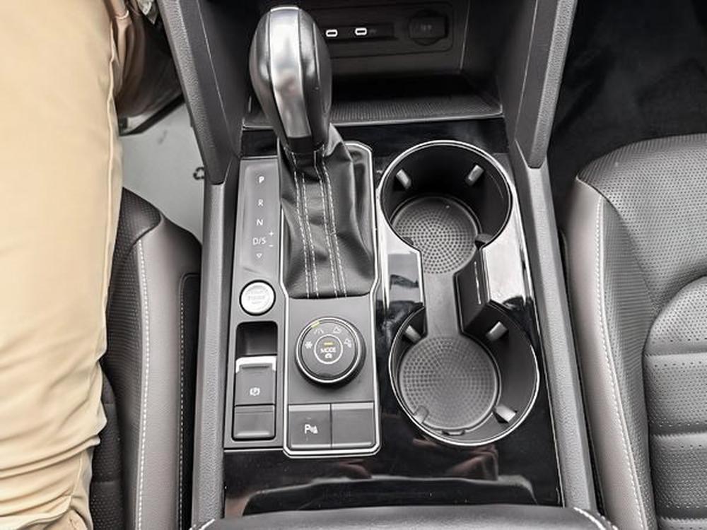 Volkswagen Atlas Cross Sport 2.0 TSI HIGHLINE 2021 d&rsquo;occasion à vendre - 27