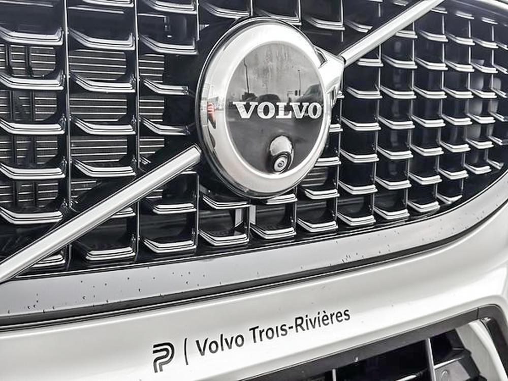 Volvo XC60 B5 PLUS AWD // DARK THEME 2024 d&rsquo;occasion à vendre - 9