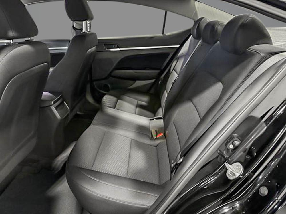 Hyundai Elantra Preferred 2020 d&rsquo;occasion à vendre - 29
