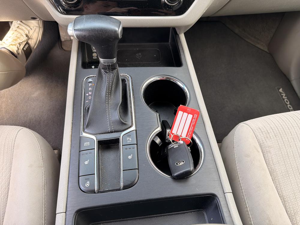 Kia Sedona LX 2020 d&rsquo;occasion à vendre - 29