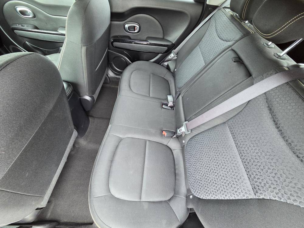 Kia Soul 2016 Blanc usage à vendre Kia Soul 2016 Blanc usage à vendre