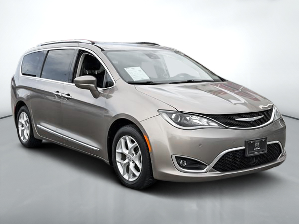 Bronze 2017 Chrysler Pacifica Minivan Front-Wheel Drive Automatic