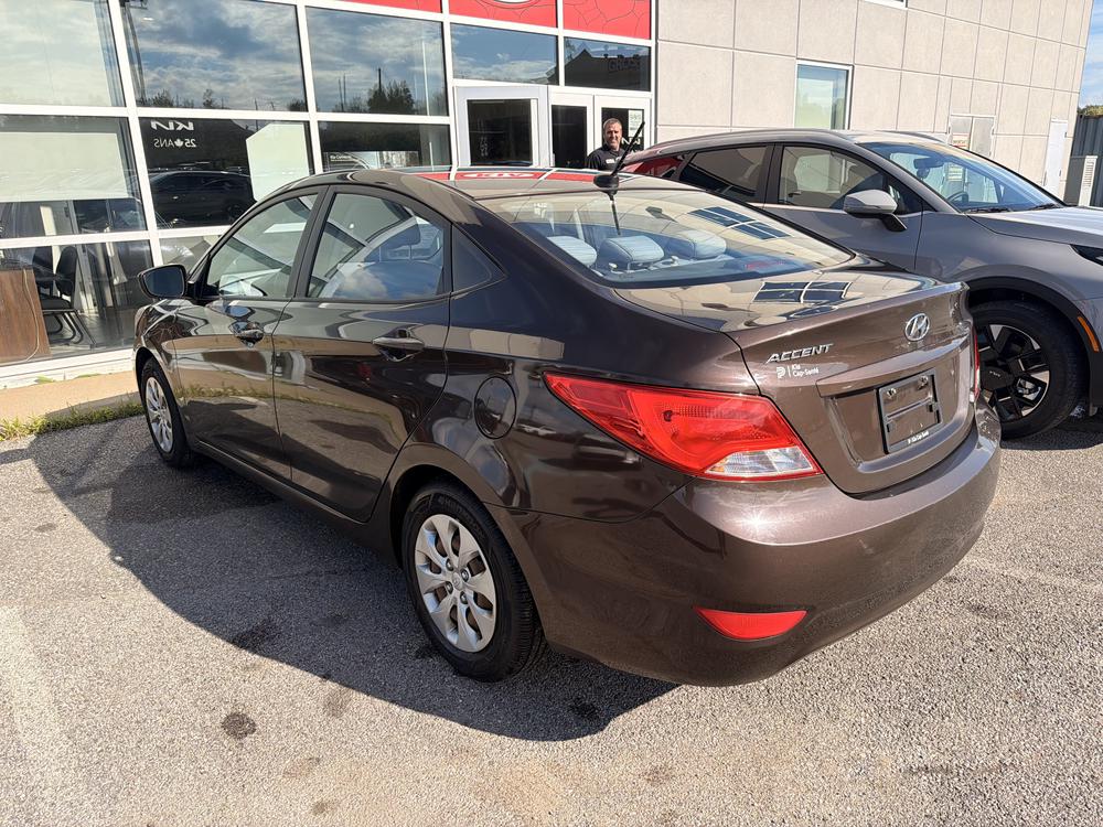 Hyundai Accent SE 2016 à vendre à Trois-Rivières - 6