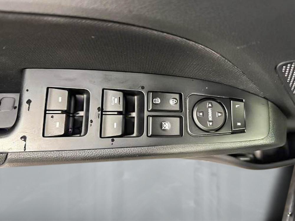 Hyundai Elantra Preferred 2020 d&rsquo;occasion à vendre - 14