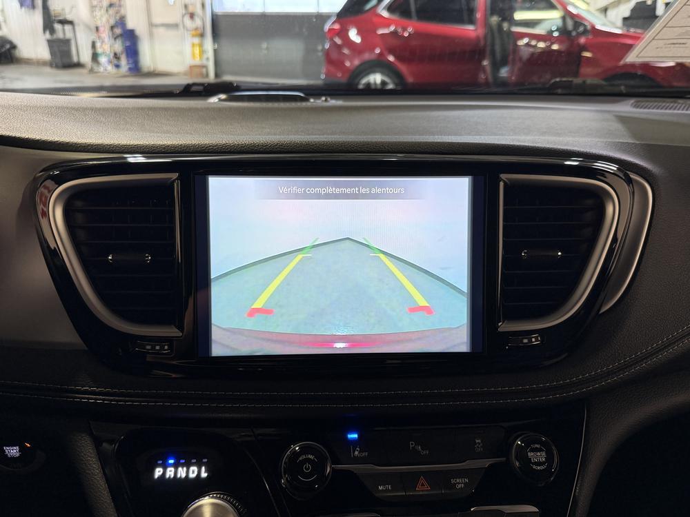 Chrysler Pacifica Hybrid TOURING 2023 à vendre à Shawinigan - 26