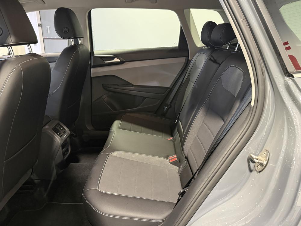 Volkswagen Taos 2022 Gris usage à vendre Volkswagen Taos 2022 Gris usage à vendre