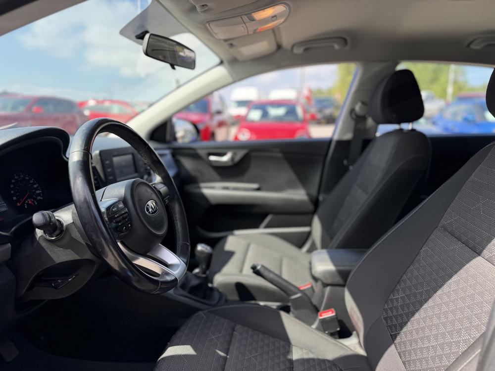 Kia Rio 5-door LX 2020 à vendre à Trois-Rivières - 11
