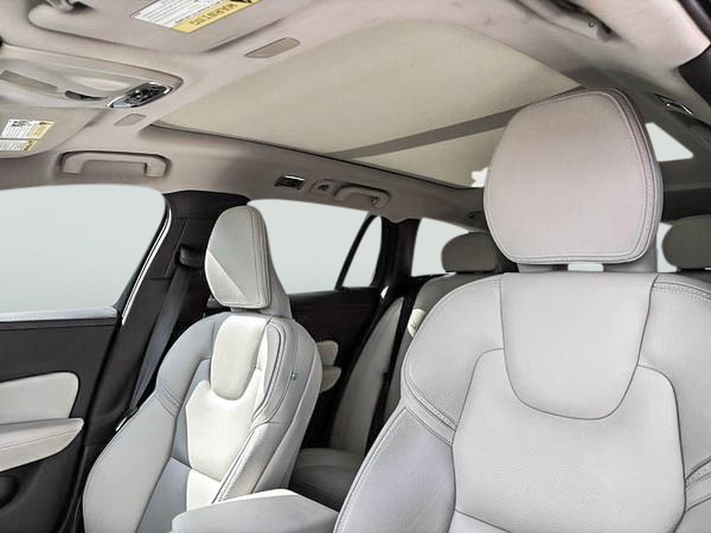 Volvo V60 Cross Country T5 PREMIER AWD // PLUS PACKAGE 2020 d&rsquo;occasion à vendre - 11