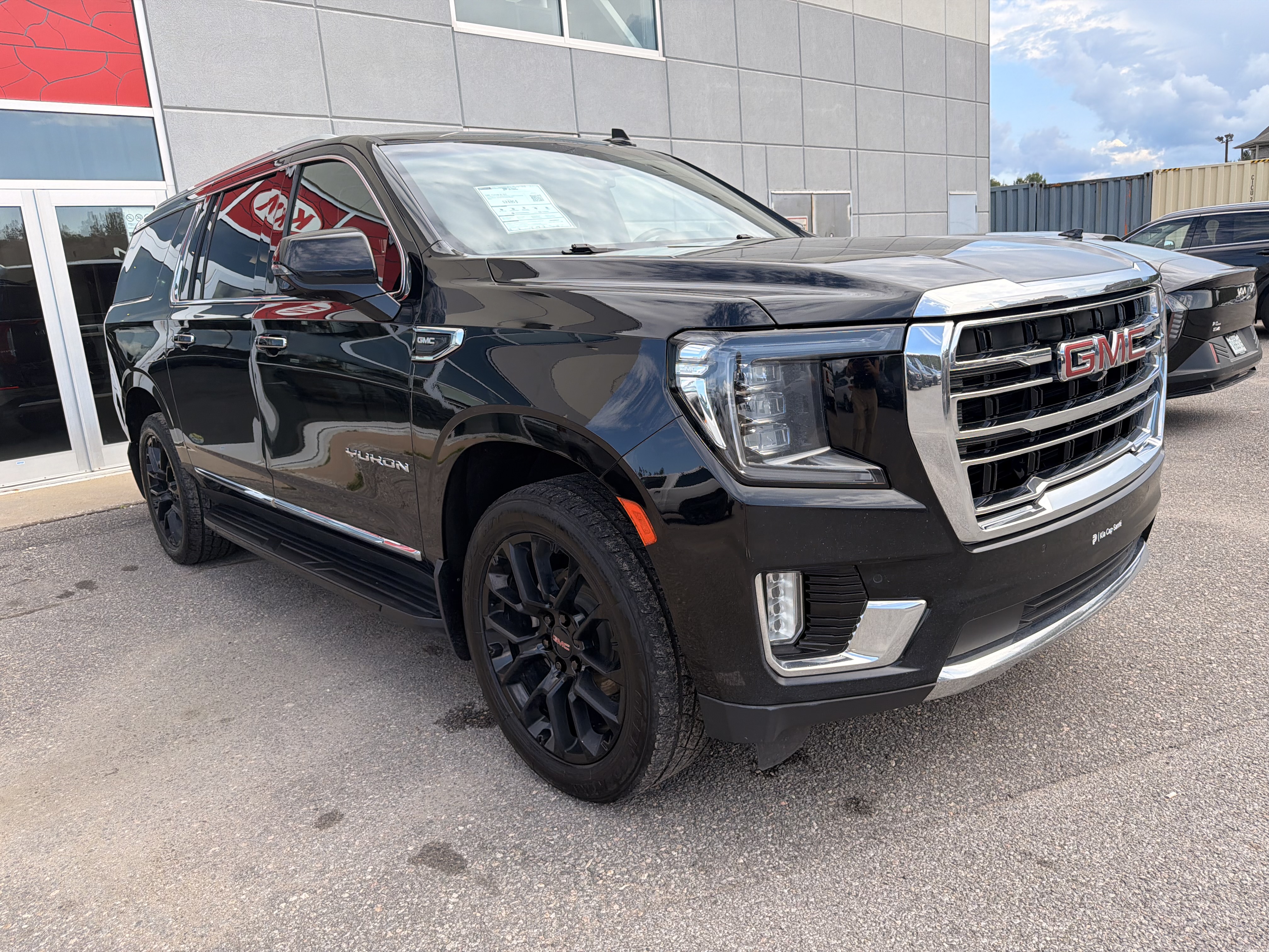 2023 GMC Yukon XL SLT 4WD